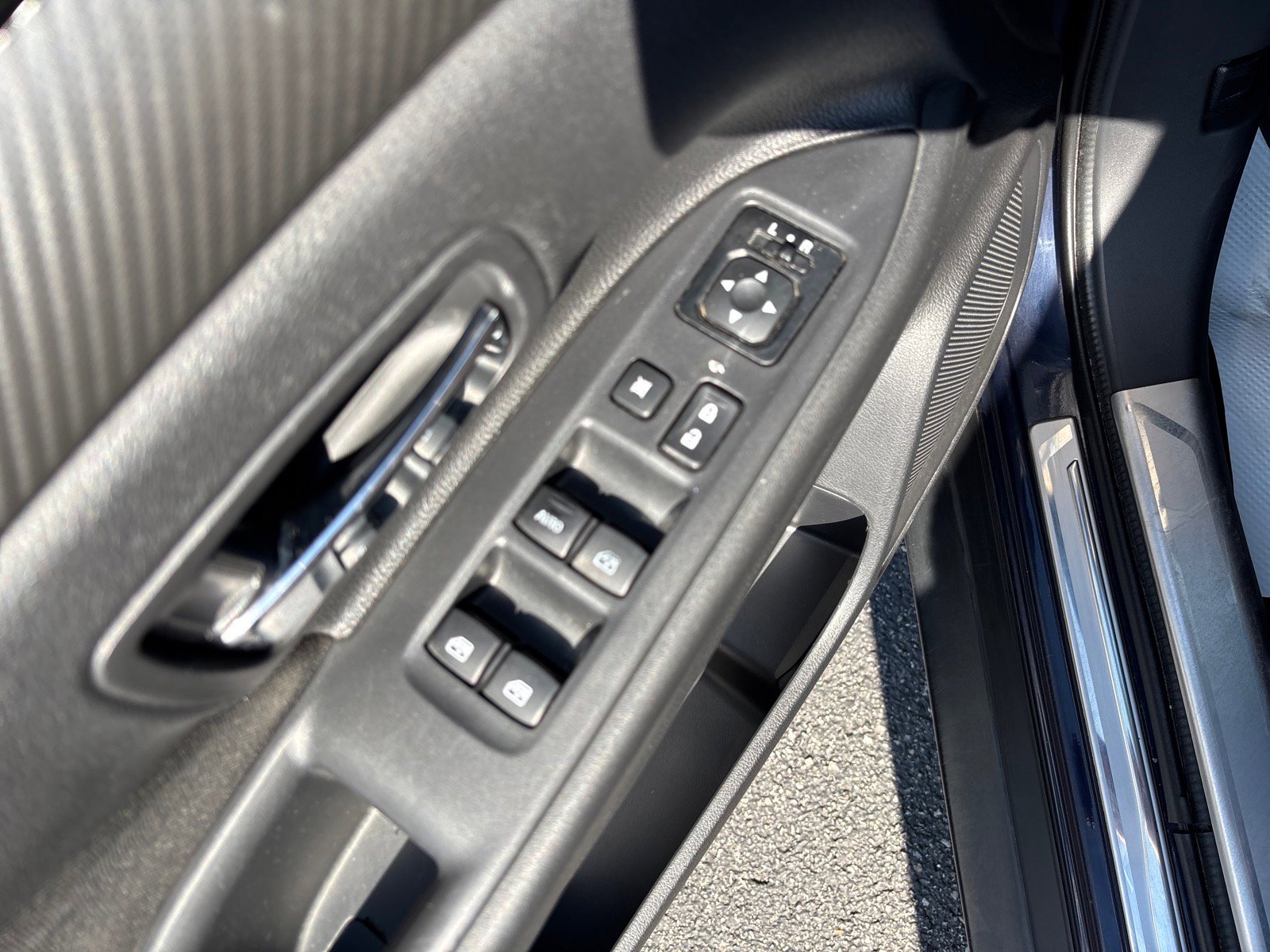 Used 2016 Mitsubishi Outlander ES AWD/4WD image 39