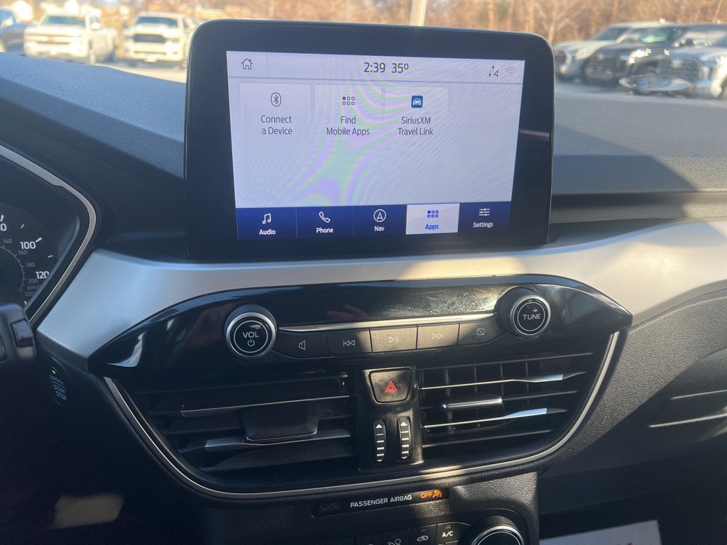 Used 2020 Ford Escape SE image 11