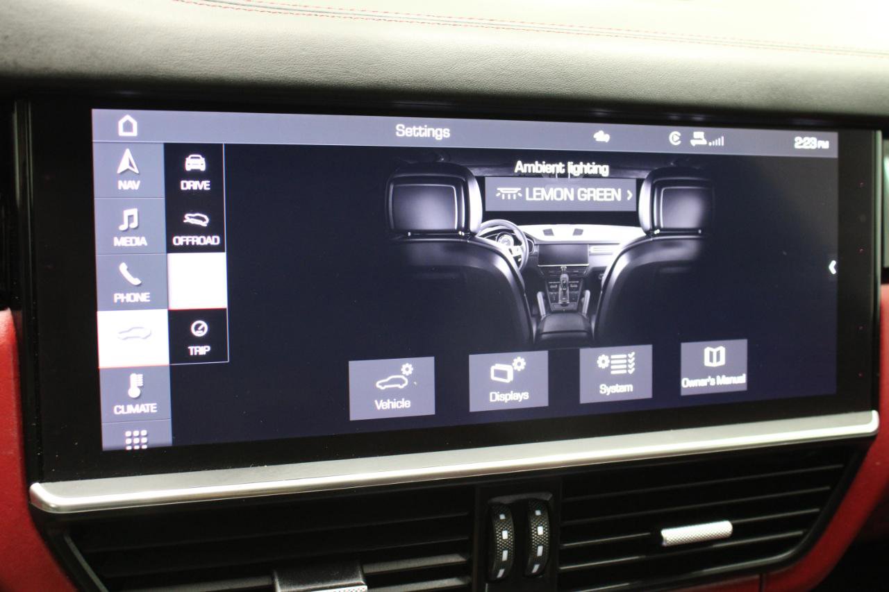 Used 2021 Porsche Cayenne image 60