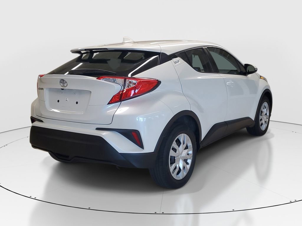 Used 2021 Toyota C-HR LE image 7