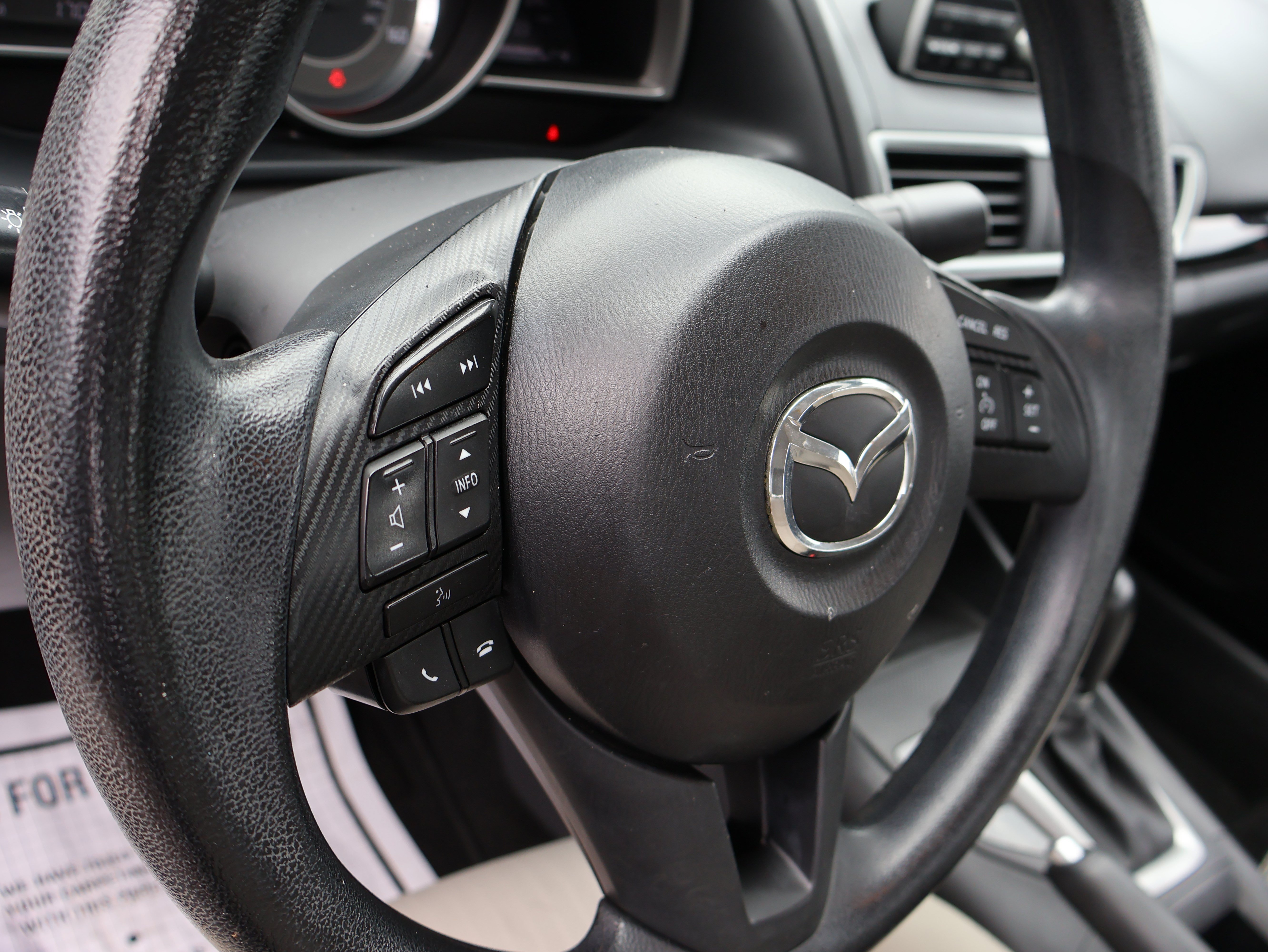 Used 2014 MAZDA MAZDA3 i Sport FWD image 15