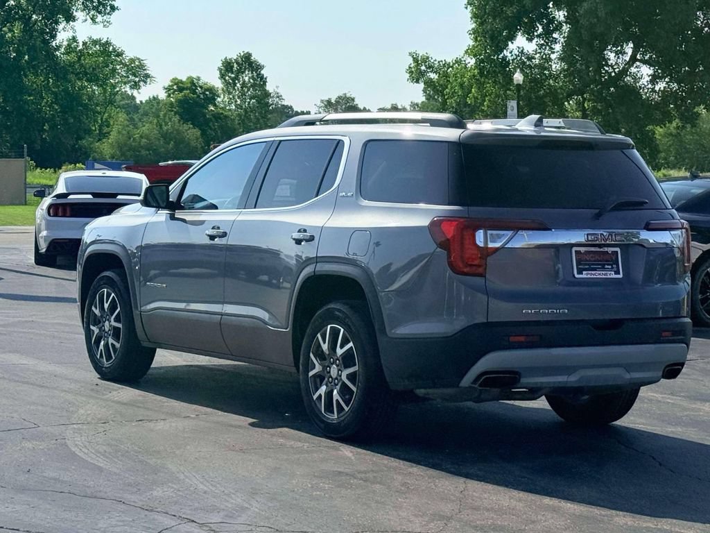 Used 2022 GMC Acadia SLE w/ Driver Convenience Package FWD image 9