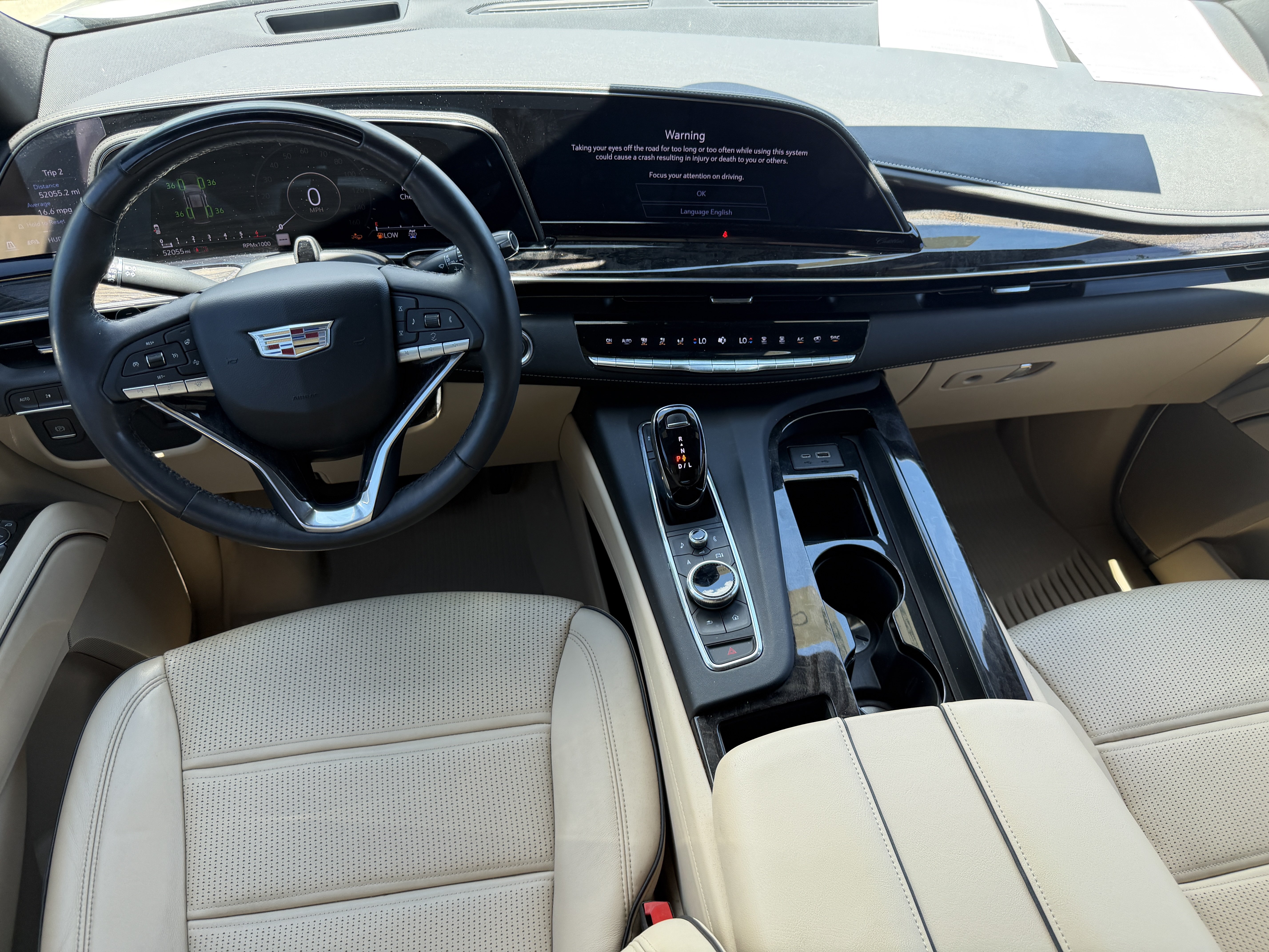 Certified 2023 Cadillac Escalade Premium Luxury AWD/4WD image 13