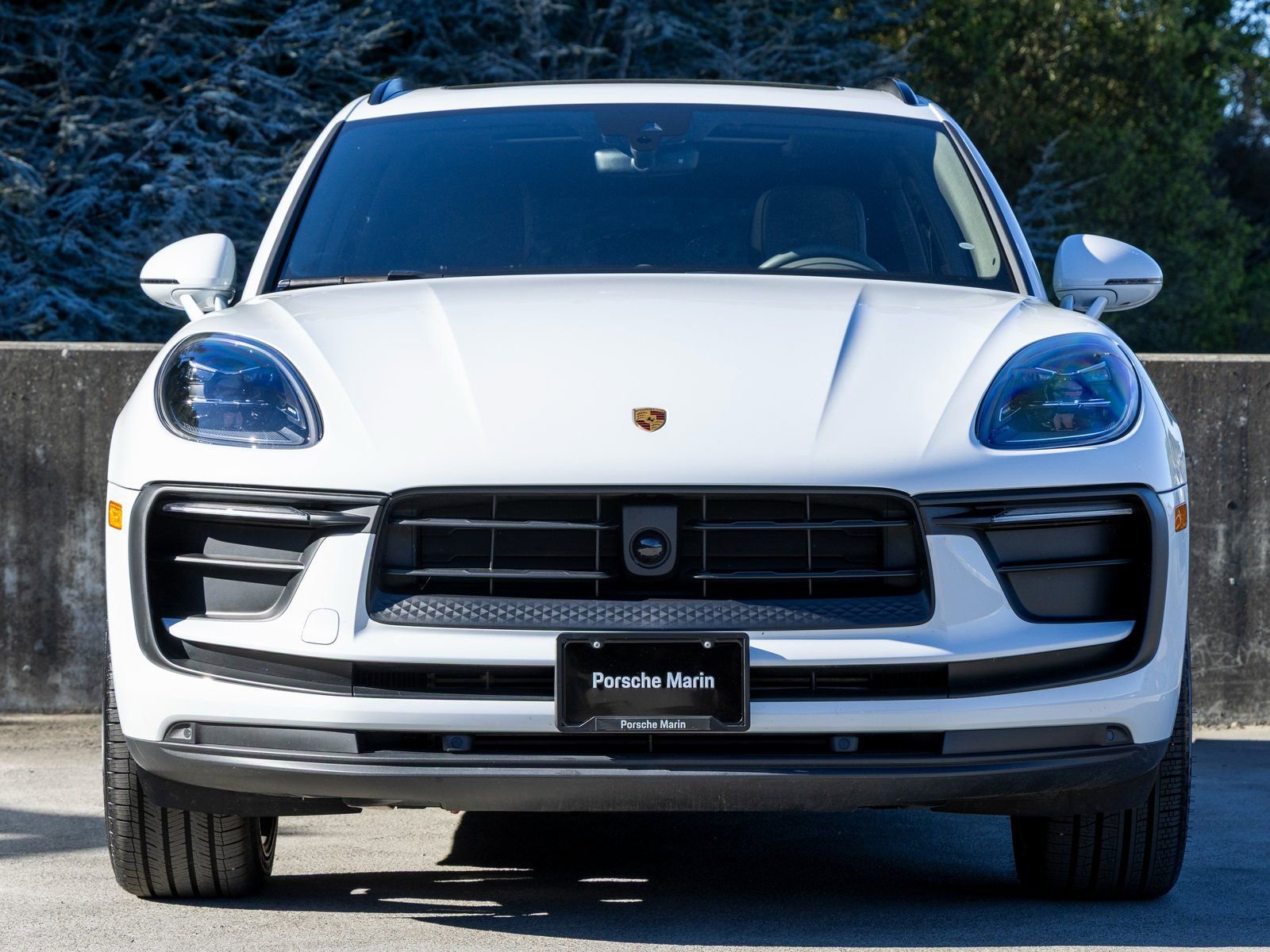Certified 2025 Porsche Macan image 8