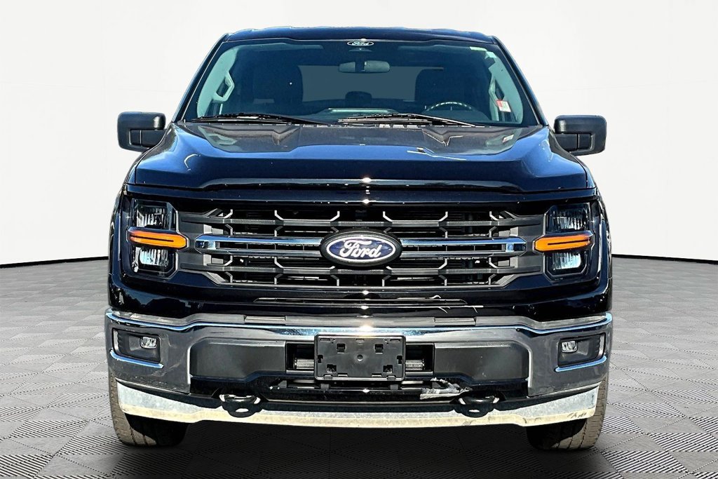 Used 2025 Ford F150 XLT w/ Equipment Group 301A Standard AWD/4WD image 2