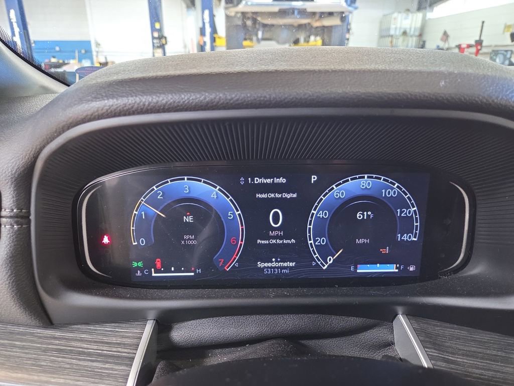 Used 2023 Jeep Wagoneer Series III w/ Preferred Equipment Group image 16