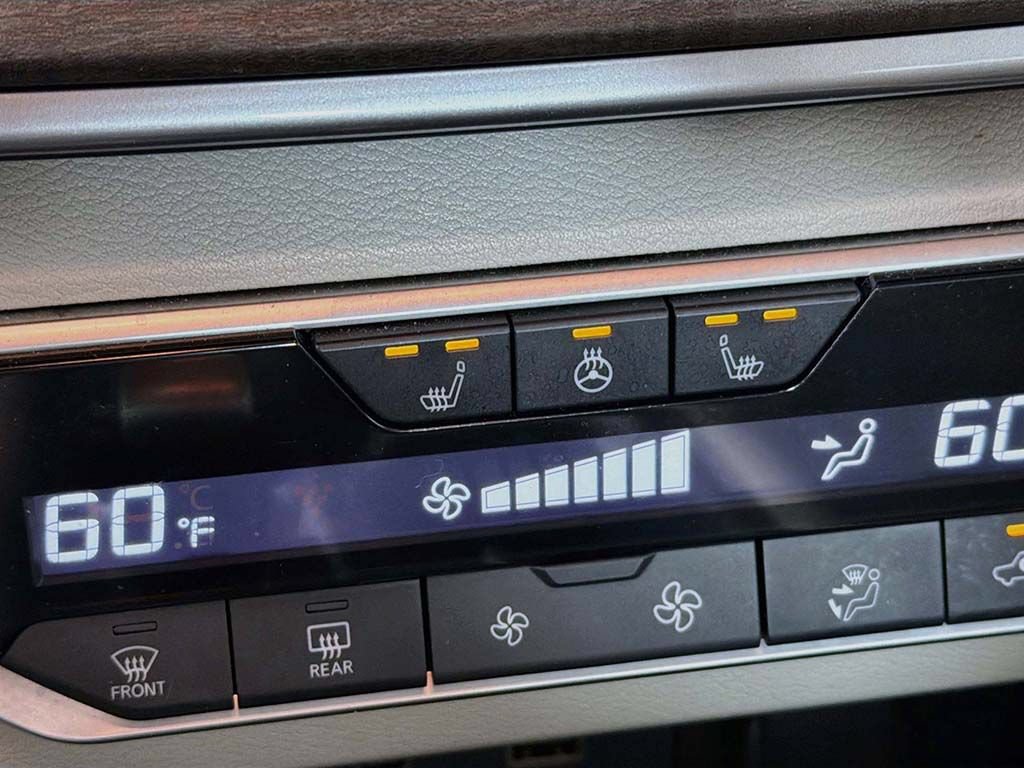 Used 2023 Nissan Altima 2.5 SL AWD/4WD image 40
