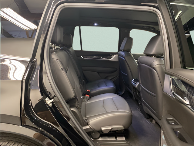 Used 2025 Cadillac XT6 Premium Luxury AWD/4WD image 27