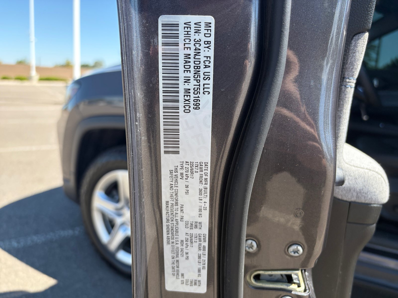 Used 2023 Jeep Compass Latitude w/ Sun and Sound Group AWD/4WD image 34