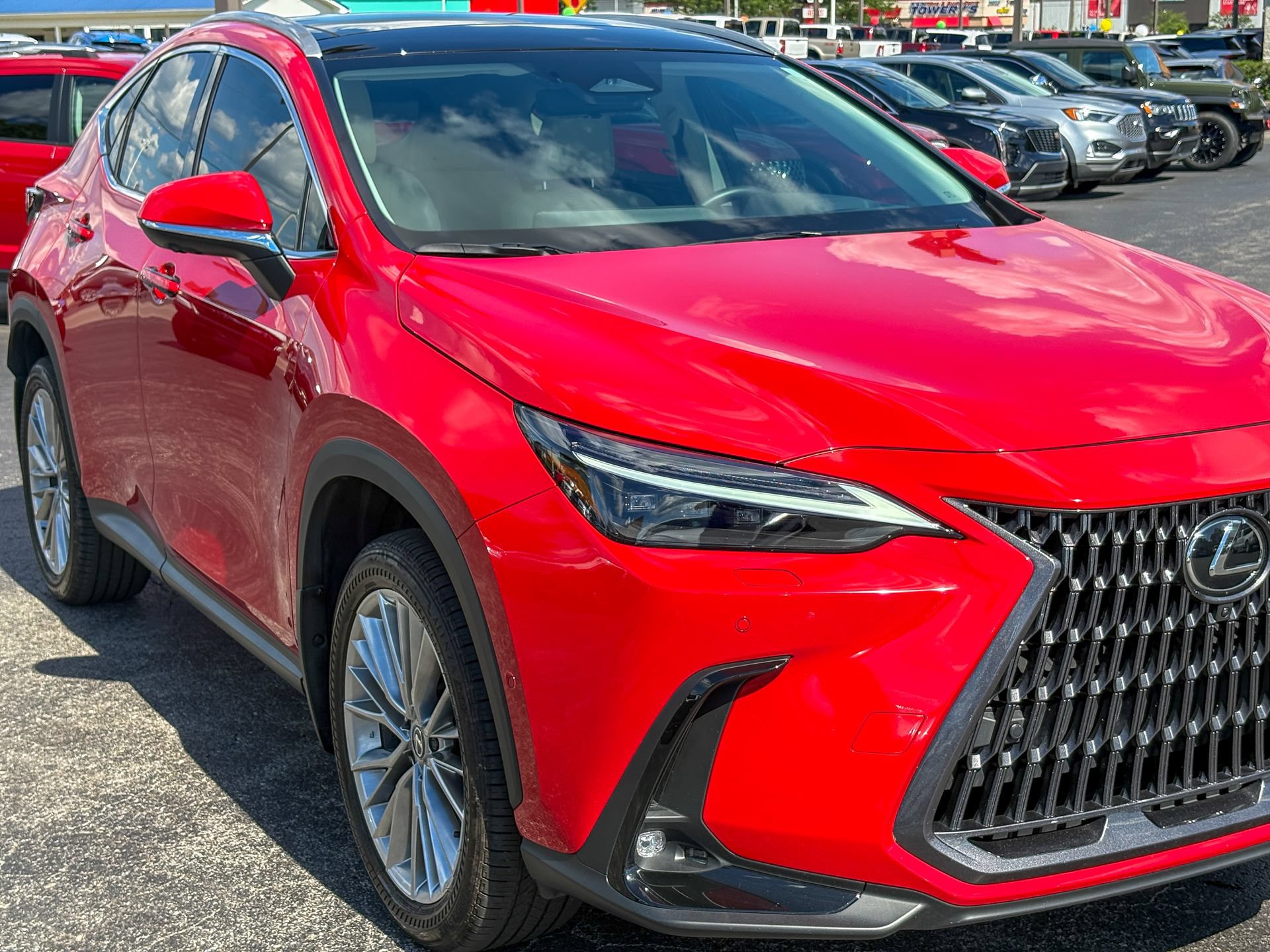 Used 2025 Lexus NX 350h AWD w/ Accessory Package (2T) image 3