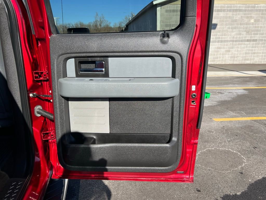 Used 2014 Ford F150 XLT w/ Equipment Group 302A Luxury image 17