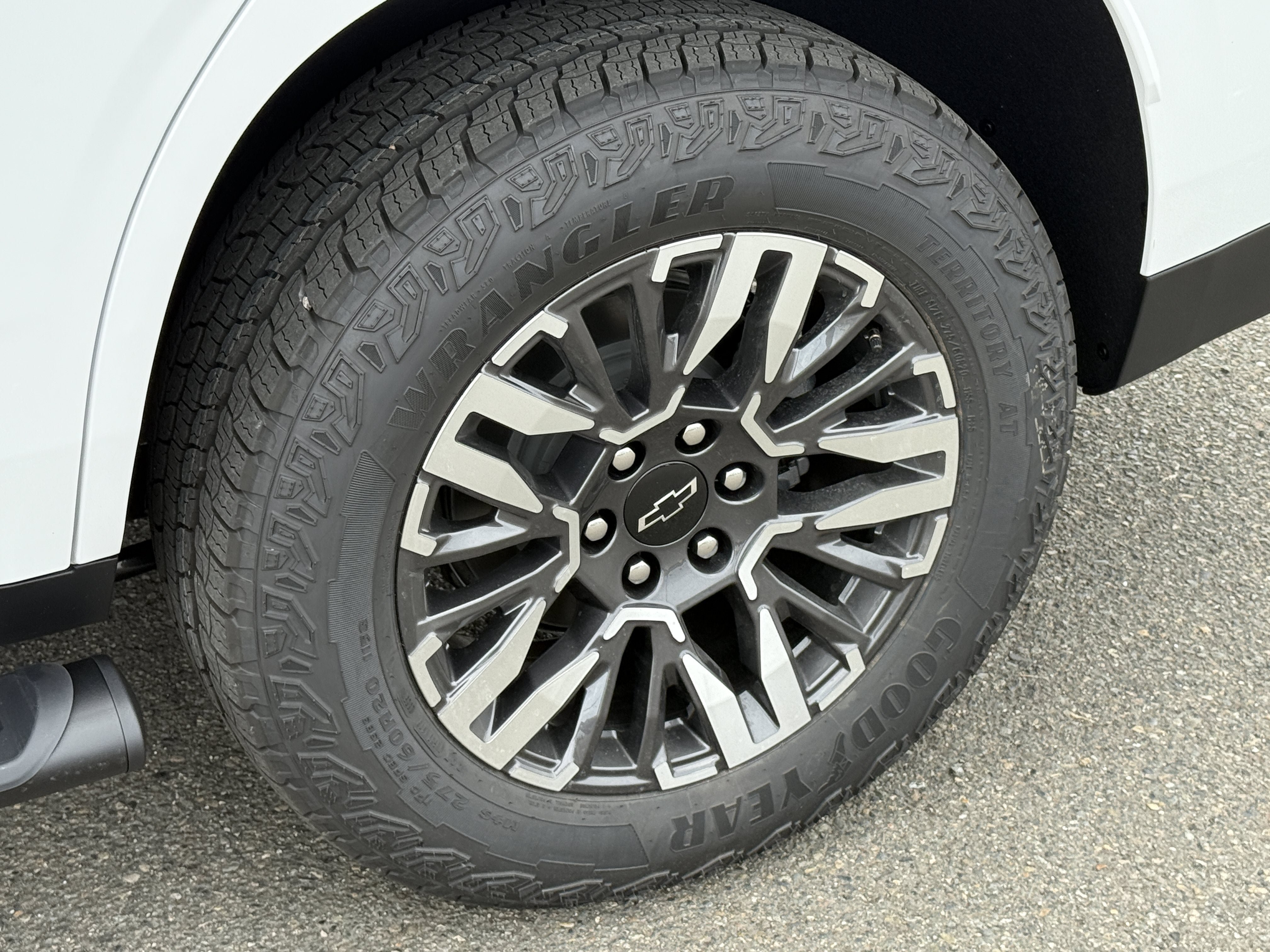 New 2026 Chevrolet Tahoe Z71 w/ Z71 Off-Road Package AWD/4WD image 29