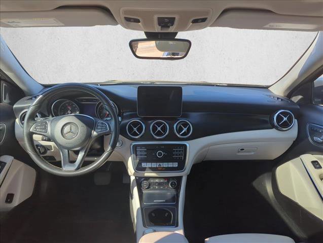 Used 2018 Mercedes-Benz GLA 250 image 18