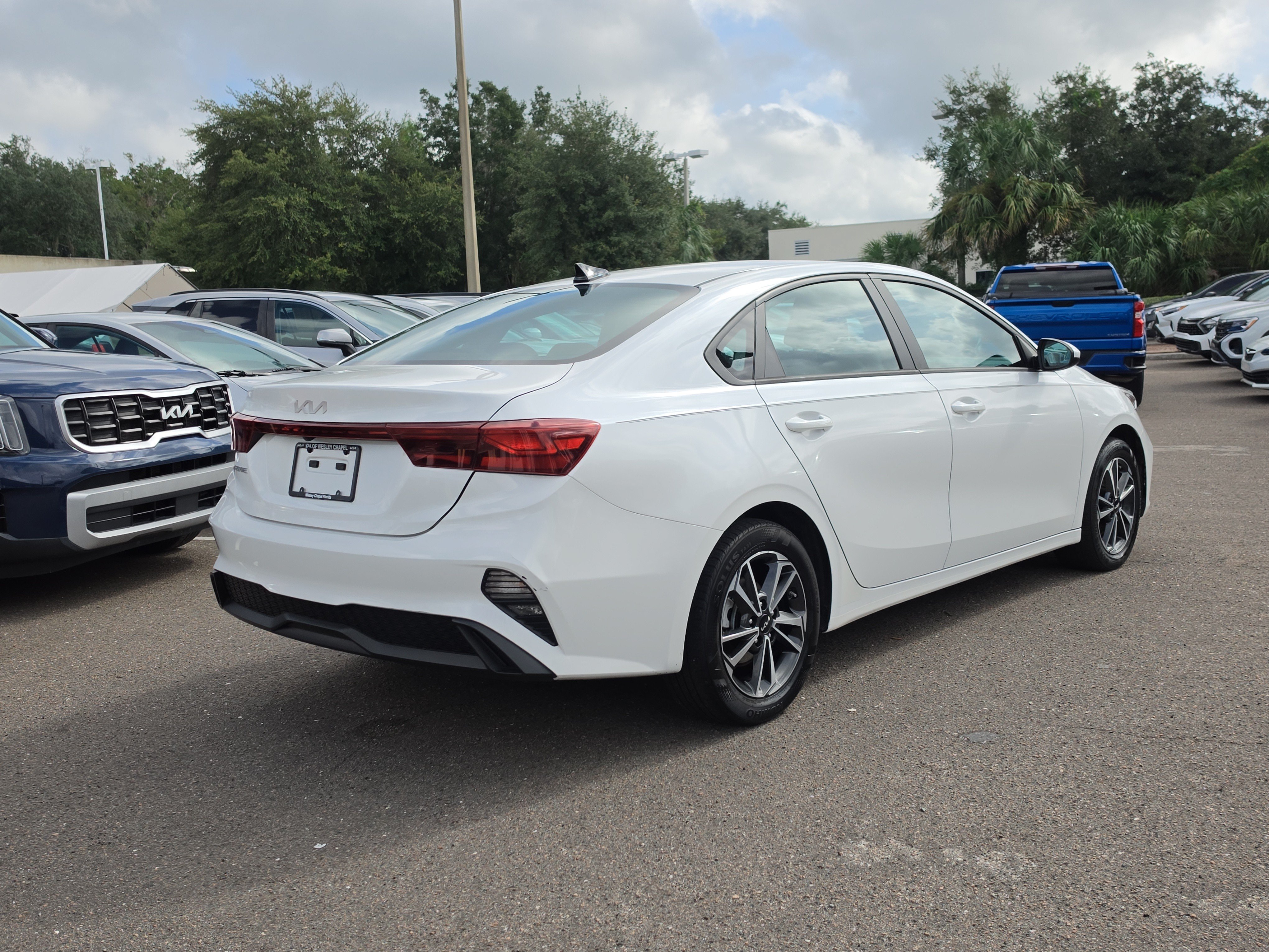 Certified 2023 Kia Forte LXS FWD image 8