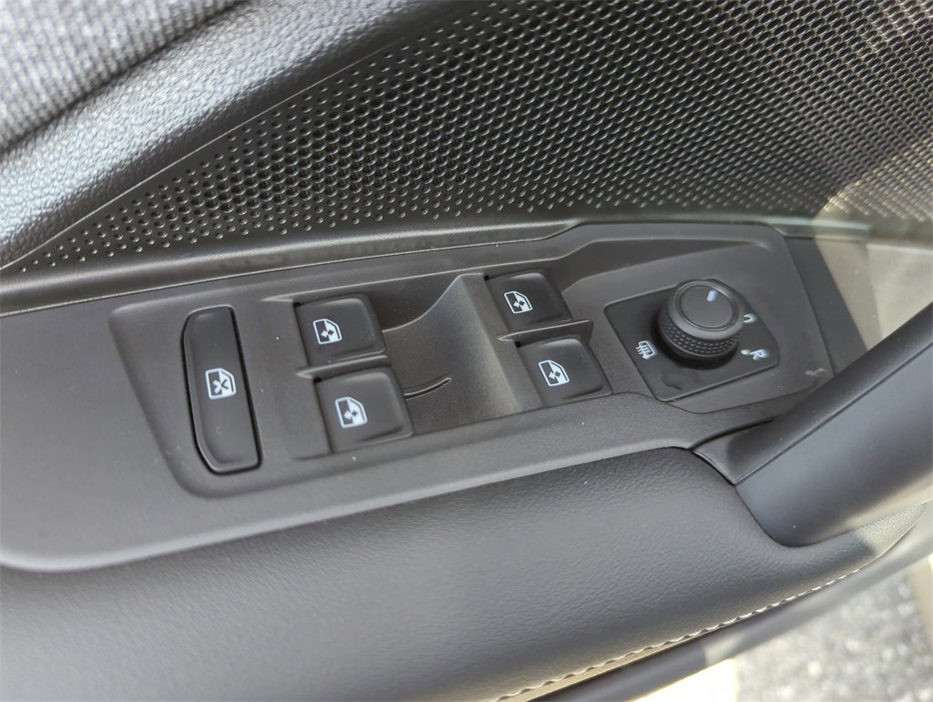 New 2026 Volkswagen Tiguan S image 29