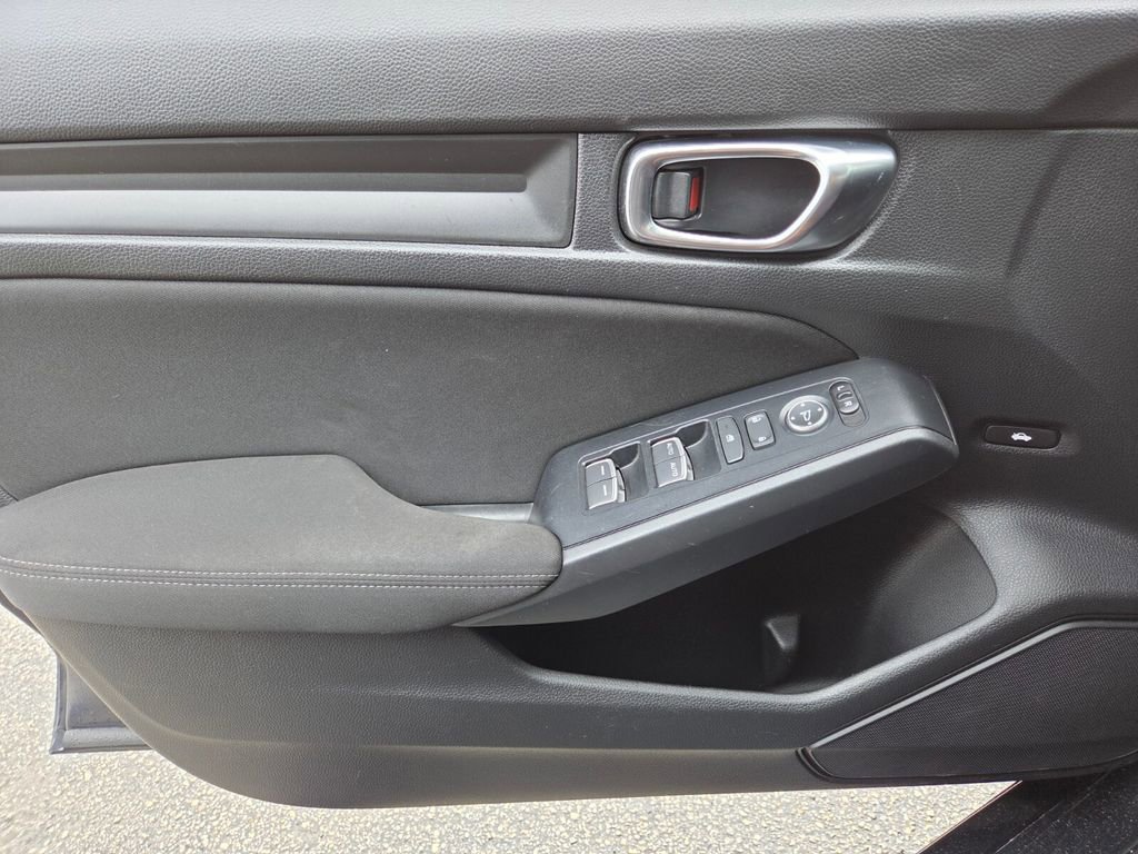 Used 2025 Honda Civic Sport image 23