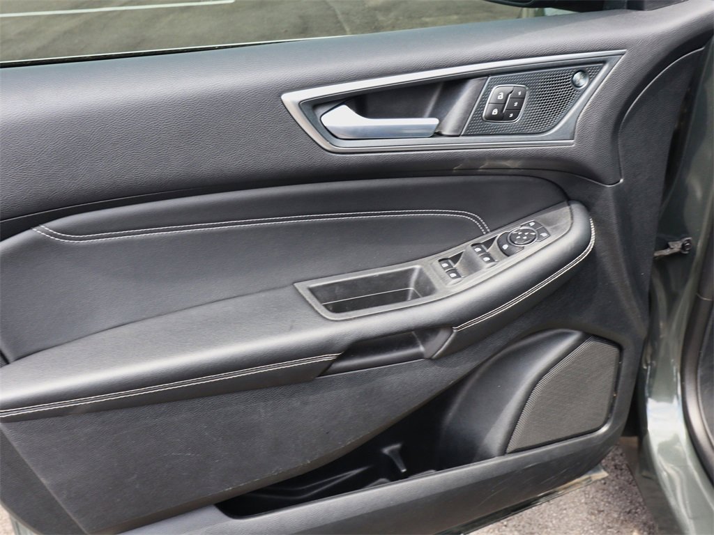 Used 2024 Ford Edge Titanium image 15