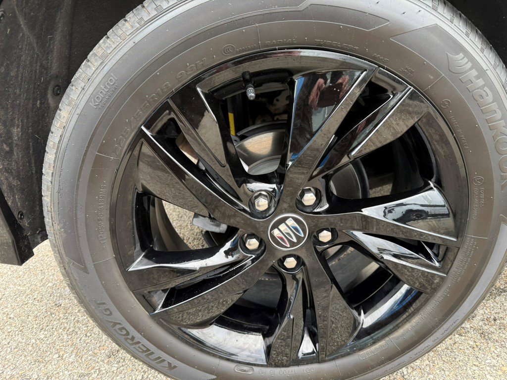 Certified 2024 Buick Encore GX Sport Touring image 11