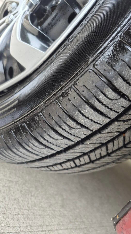 Used 2014 Nissan Leaf S image 17