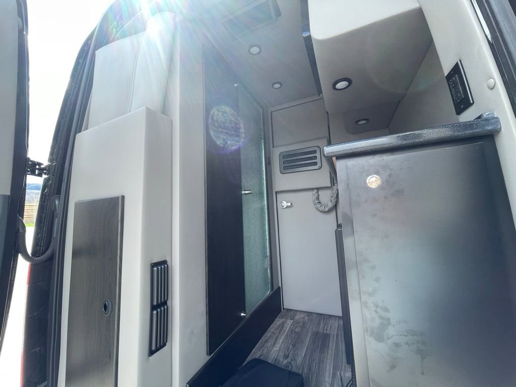 Used 2023 Mercedes-Benz Sprinter 3500 image 9