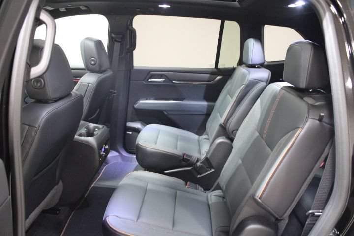 New 2026 GMC Acadia AT4 w/ Luxury Package AWD/4WD image 23