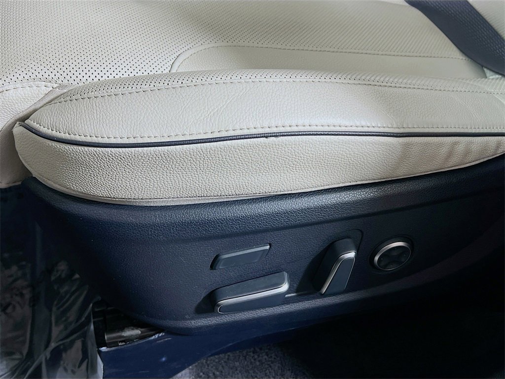 Used 2024 Hyundai Palisade Limited image 18