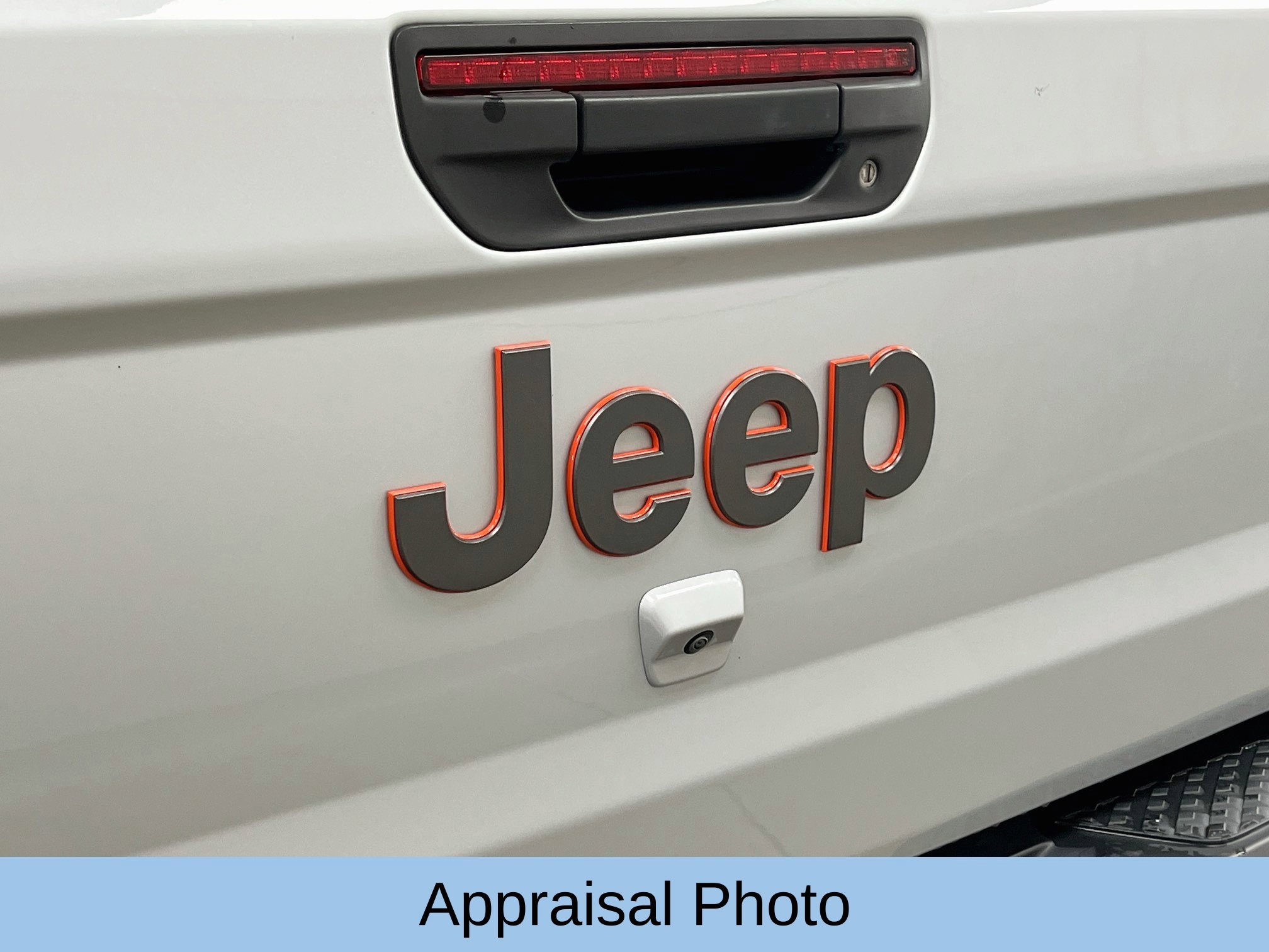 Used 2023 Jeep Gladiator Mojave w/ Cold Weather Group AWD/4WD image 33