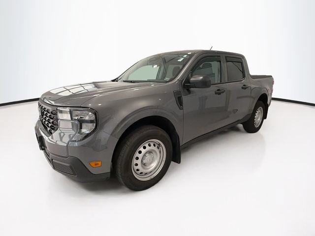 Used 2025 Ford Maverick XL w/ Equipment Group 102A AWD/4WD image 3