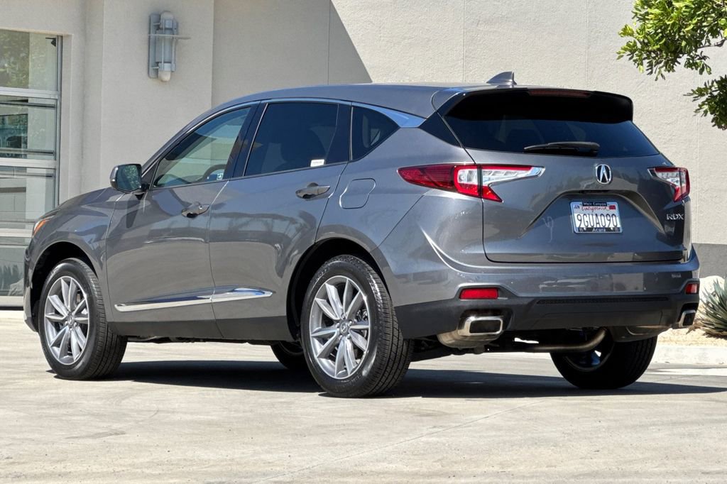 Certified 2023 Acura RDX FWD w/ Technology Package image 3
