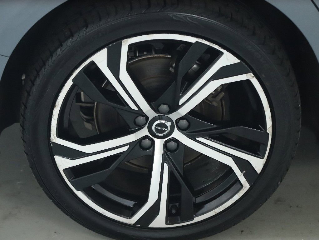 Used 2024 Volvo S60 B5 Plus FWD image 13