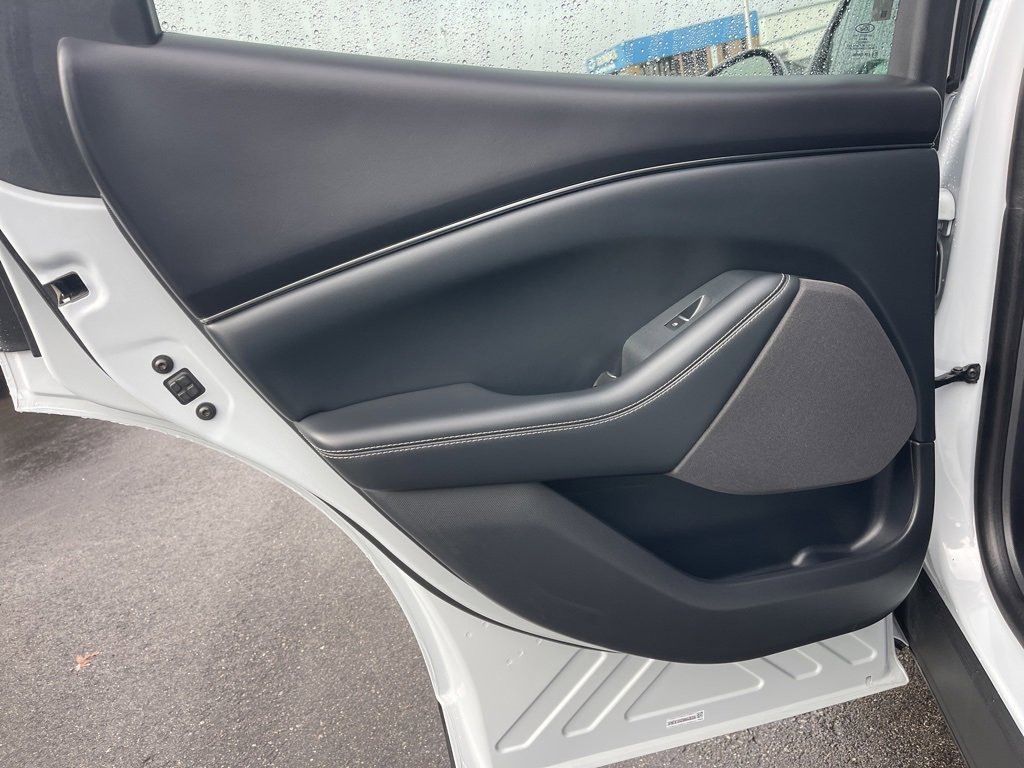 Used 2021 Ford Mustang Mach-E Select w/ Comfort/Appearance Package image 12