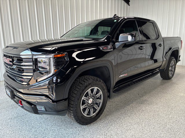 Used 2024 GMC Sierra 1500 AT4 w/ Technology Package image 1
