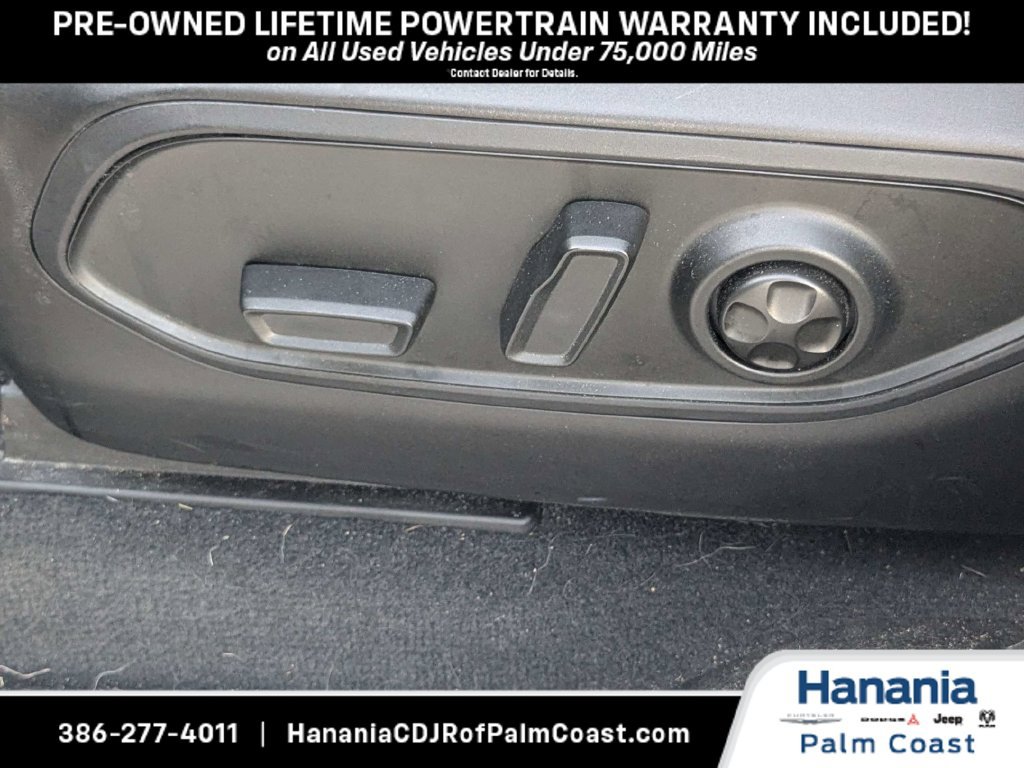 Used 2023 Jeep Grand Cherokee Laredo RWD image 18