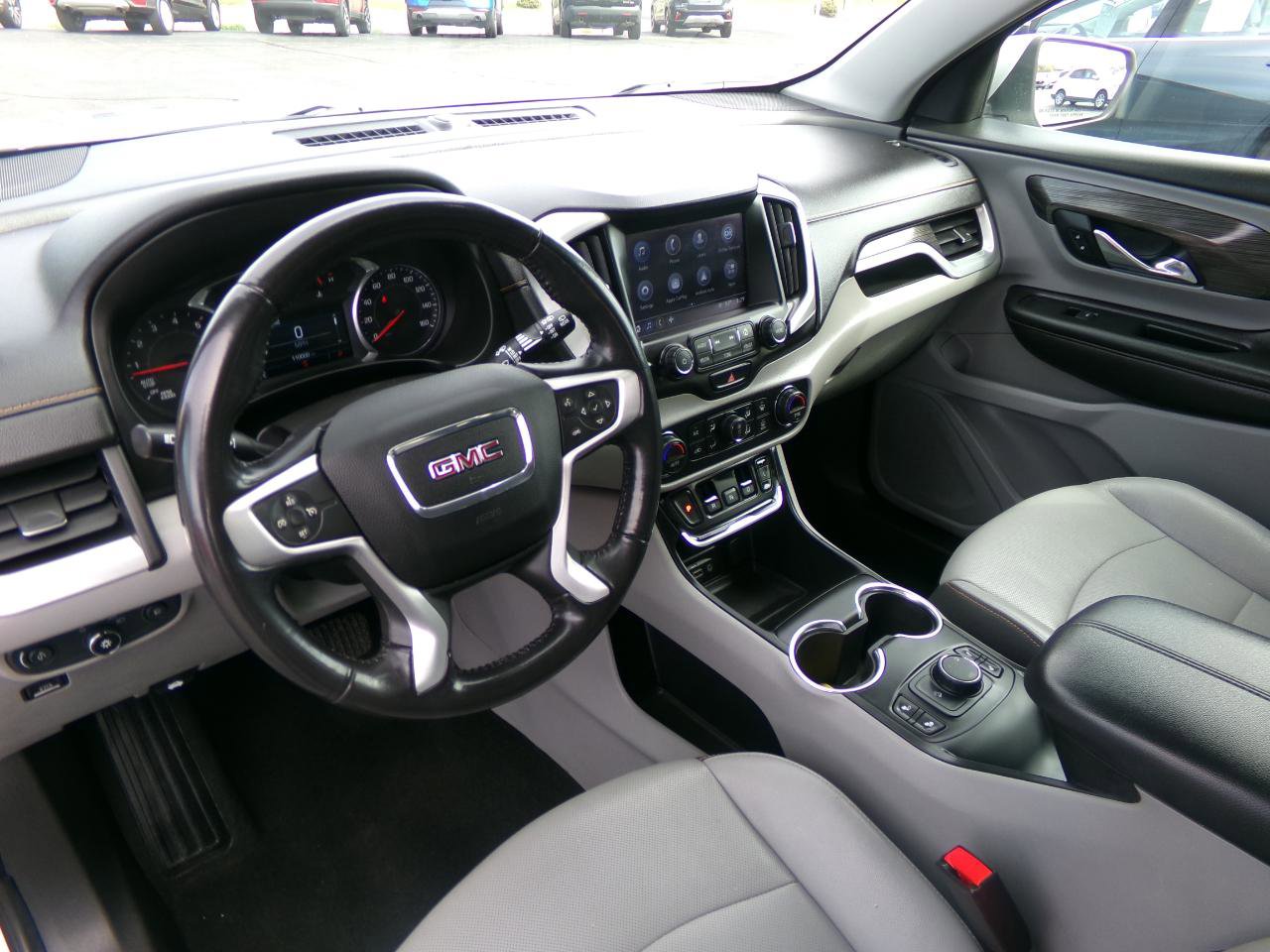 Used 2018 GMC Terrain SLT AWD/4WD image 16