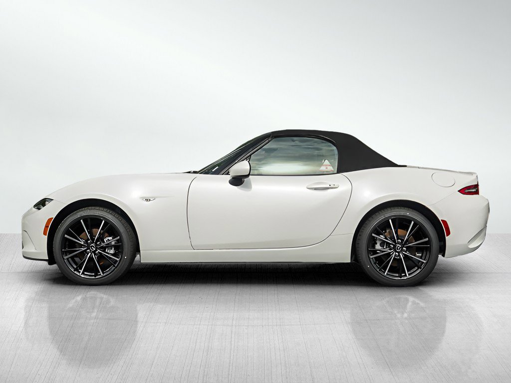 New 2025 MAZDA MX-5 Miata Grand Touring RWD image 3