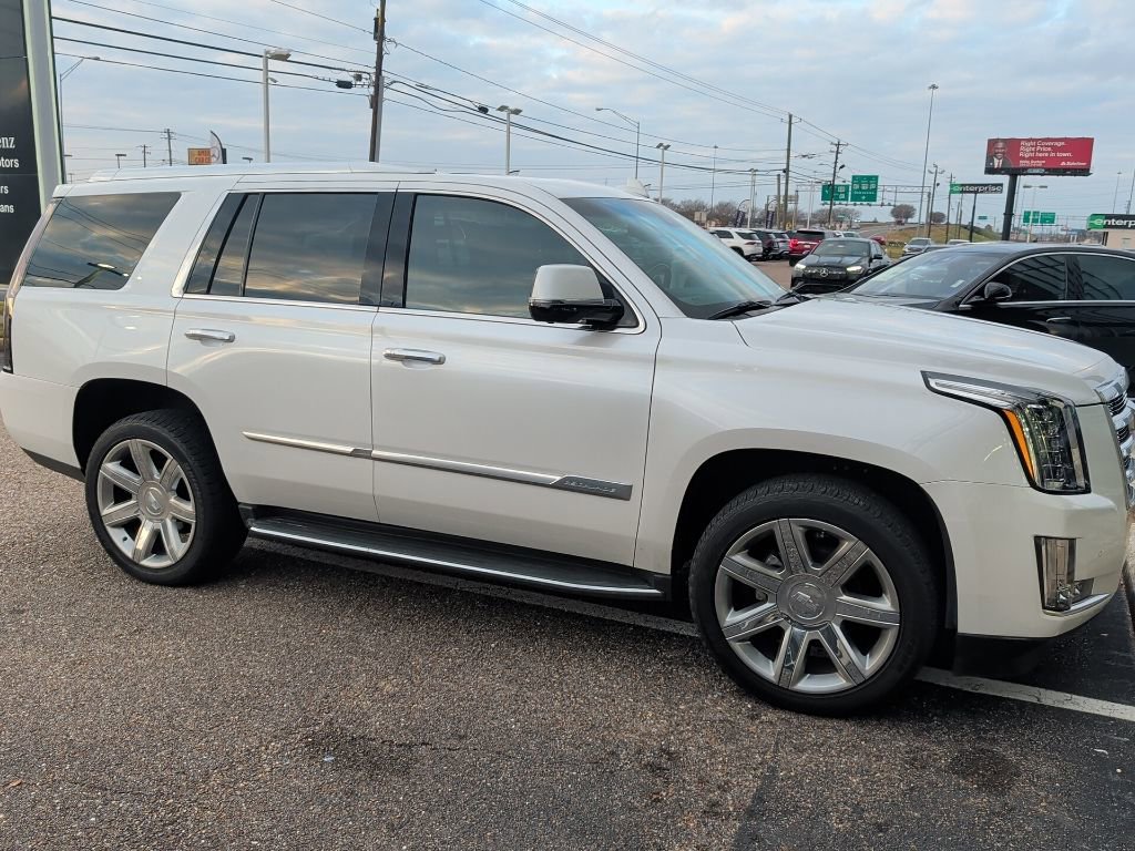 Used 2016 Cadillac Escalade Luxury image 15