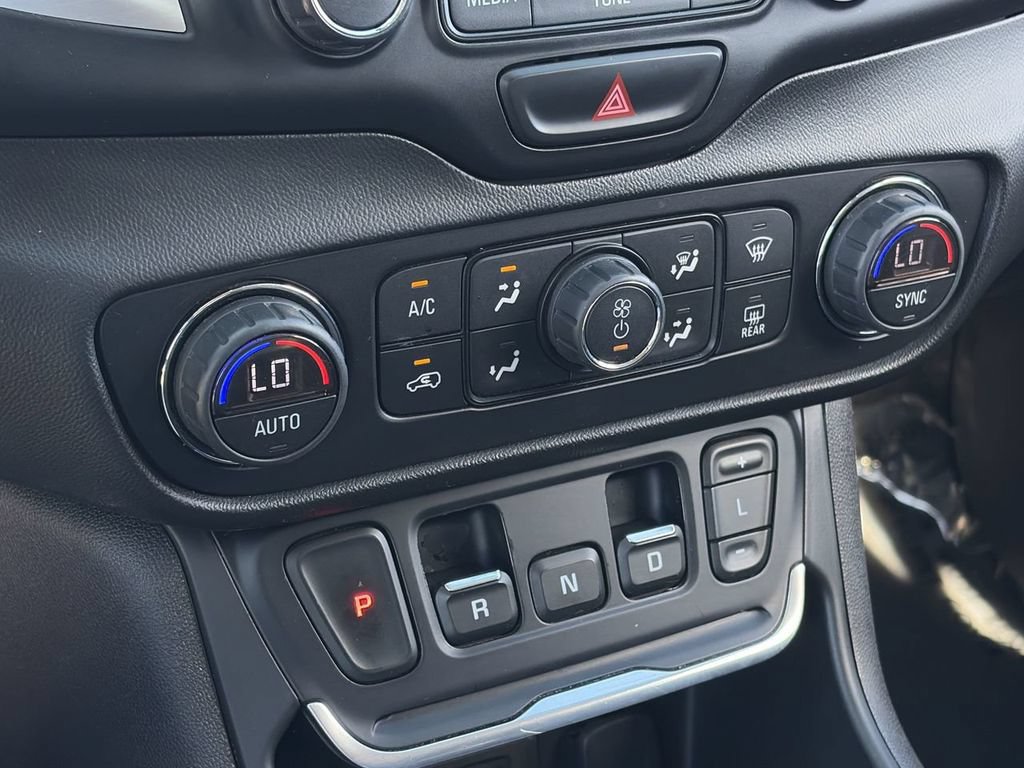 Used 2018 GMC Terrain SLT w/ Preferred Package FWD image 31