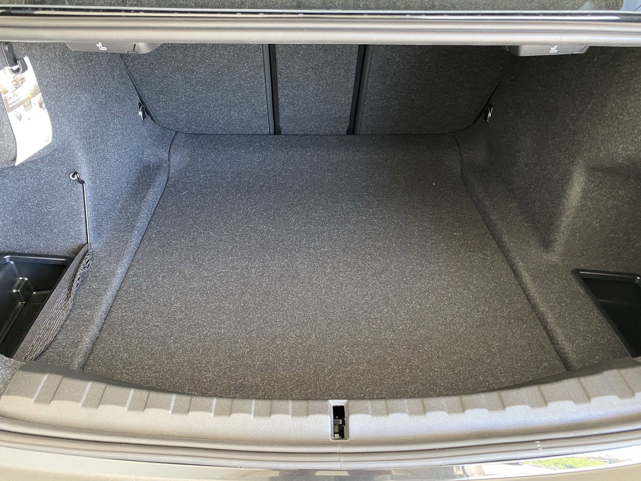 Used 2025 BMW 330i xDrive Sedan w/ Convenience Package image 31