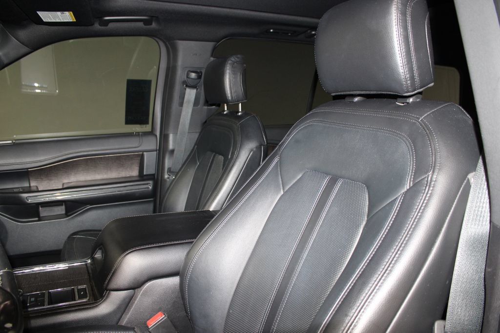 Used 2019 Ford Expedition Limited w/ Equipment Group 301A RWD image 13