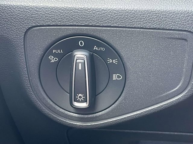 Used 2023 Volkswagen Atlas Cross Sport SEL Premium R-Line image 28