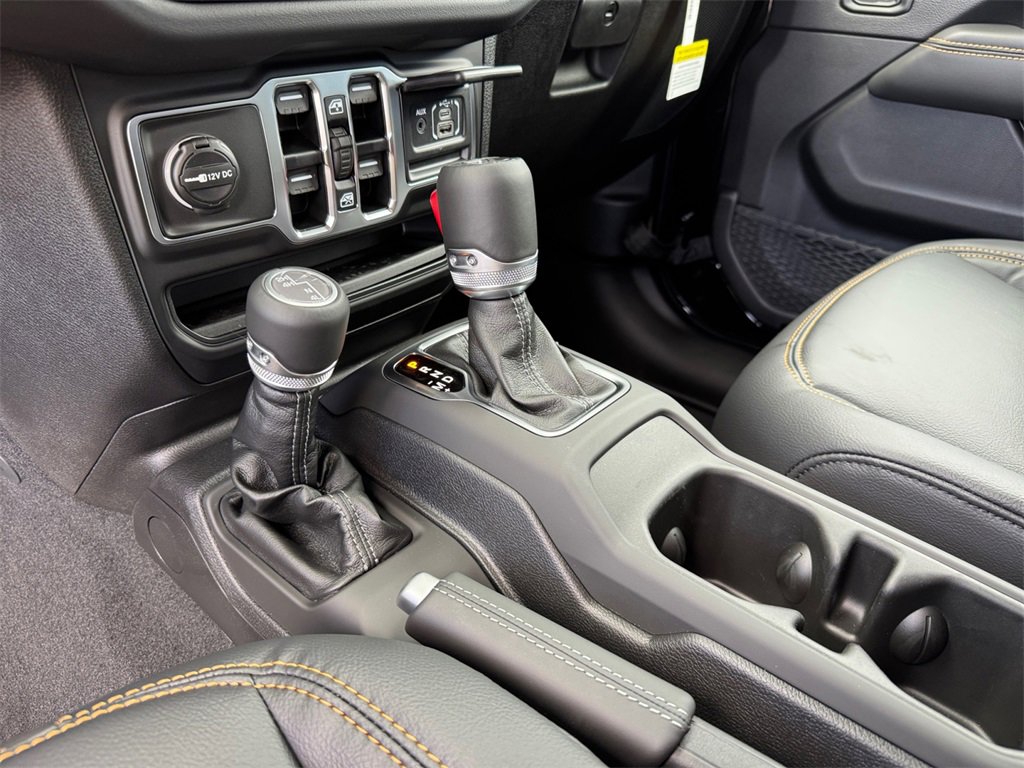 New 2025 Jeep Wrangler Sahara image 24