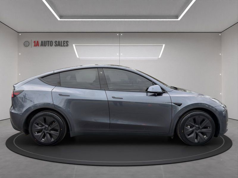 Used 2020 Tesla Model Y Long Range image 6