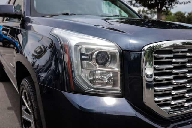 Used 2018 GMC Yukon XL Denali w/ Open Road Package AWD/4WD image 15