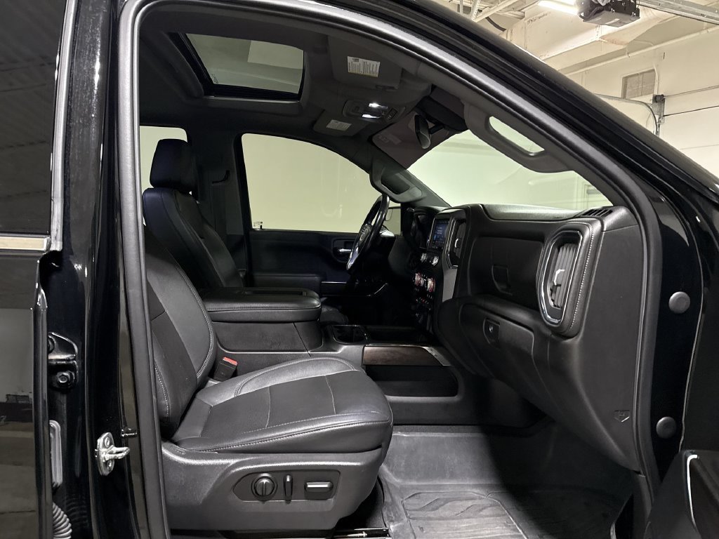 Used 2021 GMC Sierra 1500 SLT w/ SLT Premium Package AWD/4WD image 22