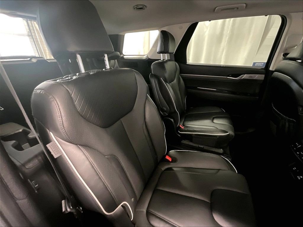 Used 2024 Hyundai Palisade SEL w/ Premium Package AWD/4WD image 16