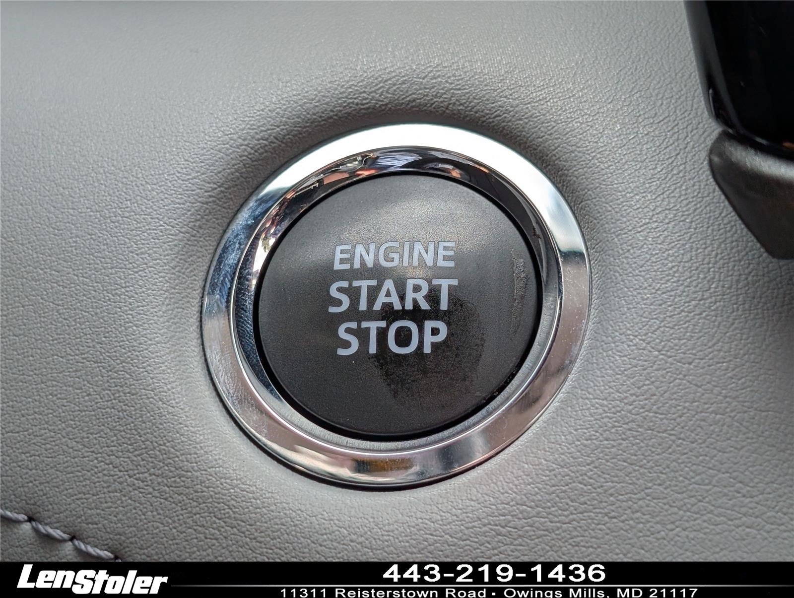 Used 2023 Toyota Highlander XLE AWD/4WD image 29