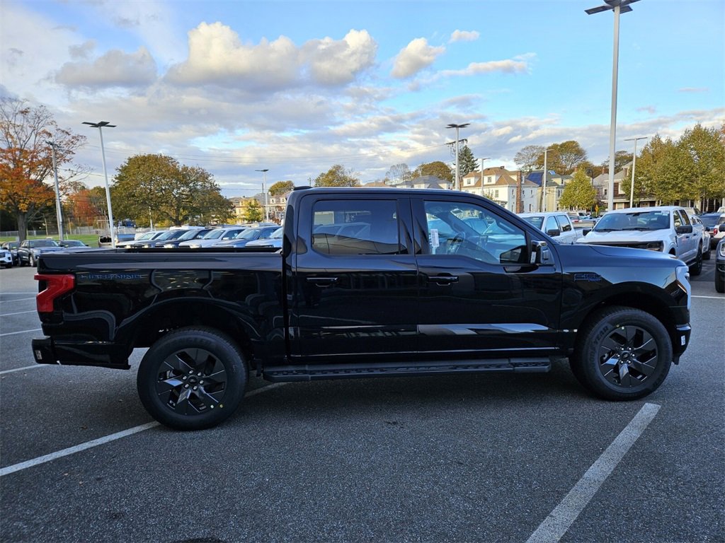 New 2025 Ford F150 Lightning Lariat image 6