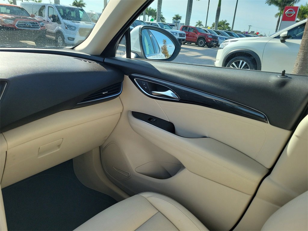 Used 2021 Buick Envision Essence image 18