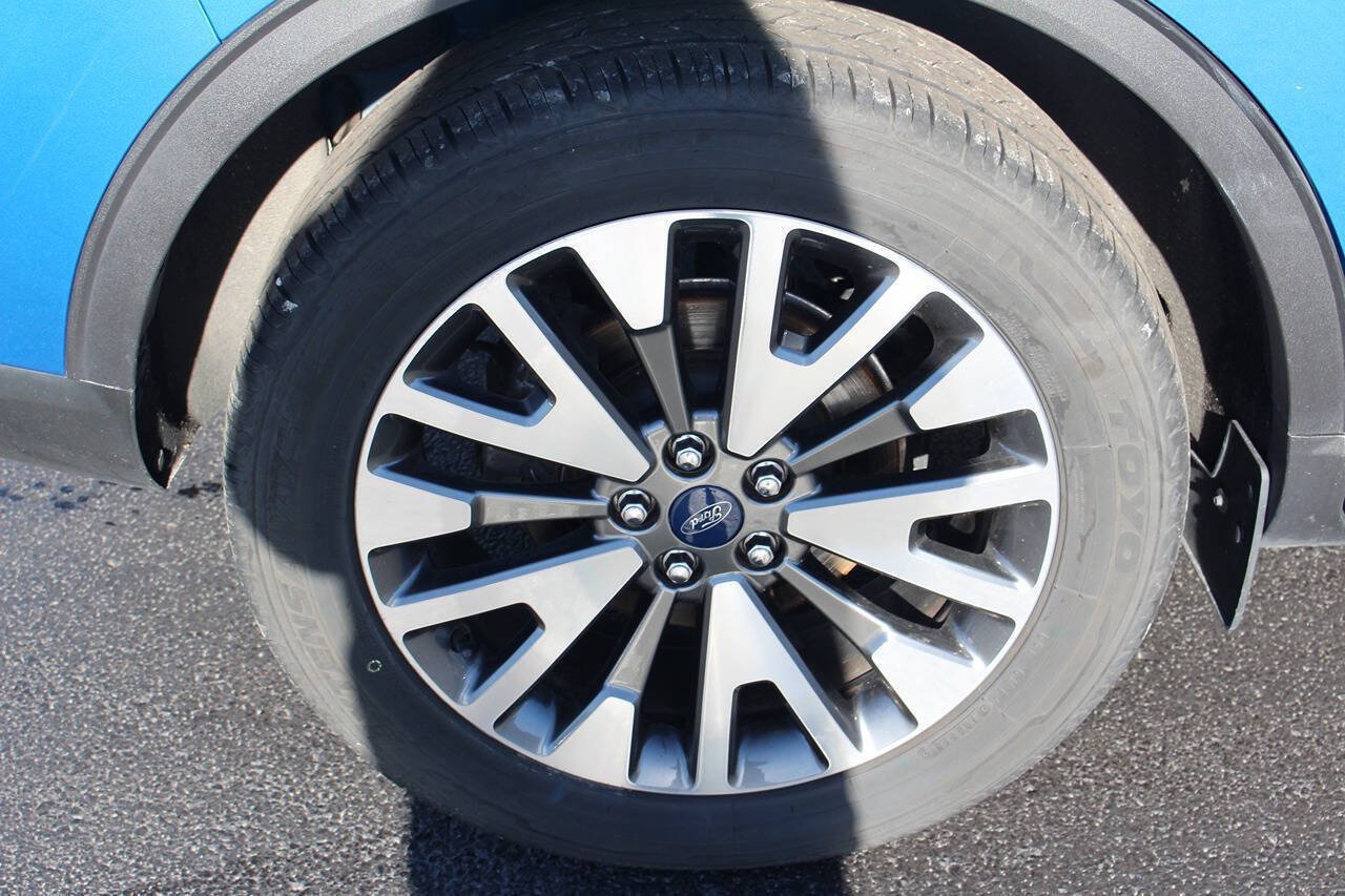 Used 2020 Ford Escape Titanium AWD/4WD image 8