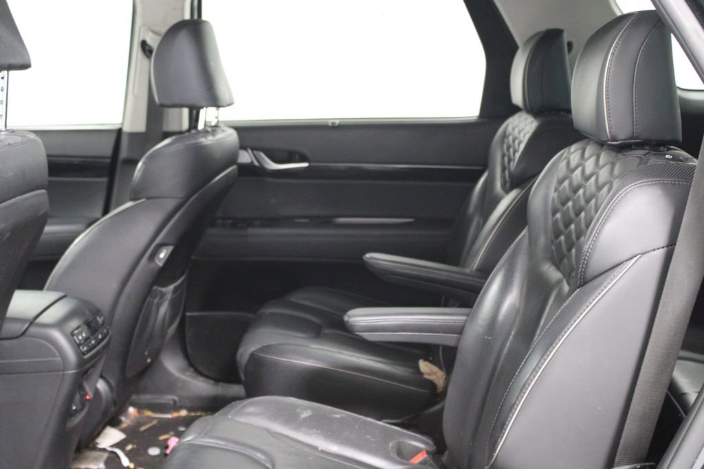 Used 2021 Hyundai Palisade Limited w/ Cargo Package image 17